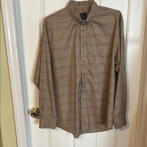 Jos. A. Bank Tan Plaid Casual Button Down Shirt. Size L. Travelers collection.